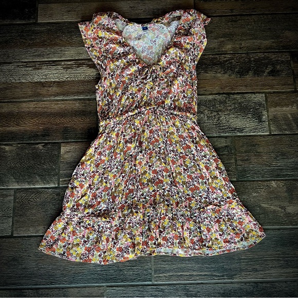 Old Navy Dresses & Skirts - Old Navy orange & yellow floral ruffled summer garden dress M
